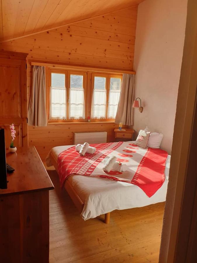 Auberge De L'Ours Vers L'Eglise 외부 사진