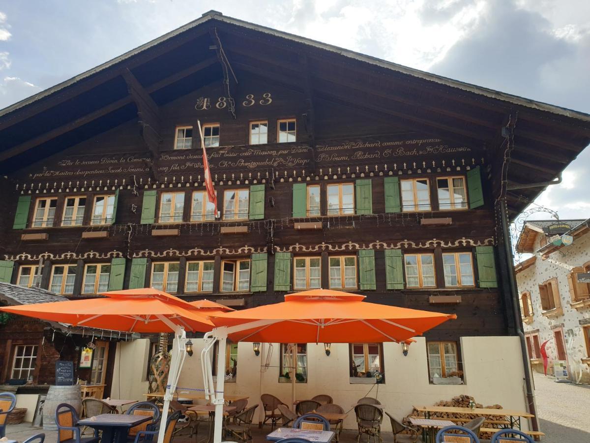 Auberge De L'Ours Vers L'Eglise 외부 사진