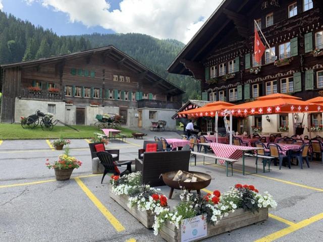 Auberge De L'Ours Vers L'Eglise 외부 사진