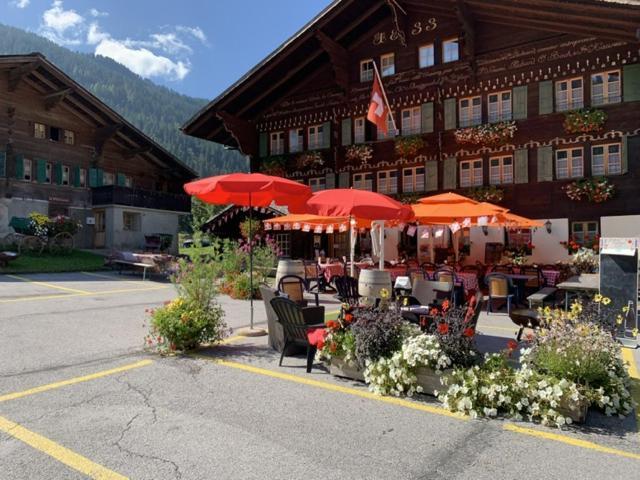 Auberge De L'Ours Vers L'Eglise 외부 사진