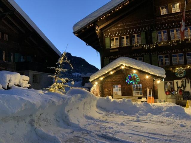 Auberge De L'Ours Vers L'Eglise 외부 사진