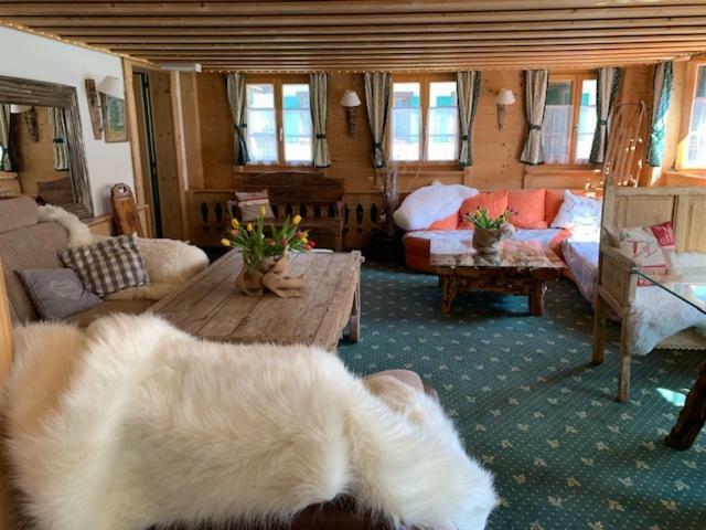 Auberge De L'Ours Vers L'Eglise 외부 사진